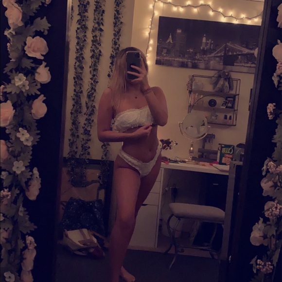 Bathing suit - Picture 2 of 2